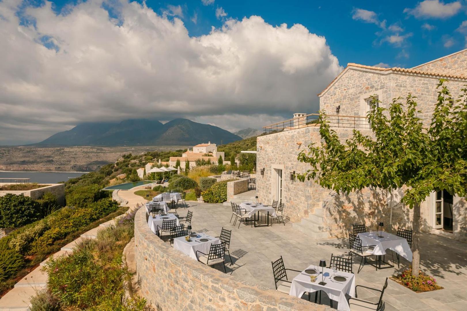 Aria Estate Suites & Spa Areopoli Luaran gambar