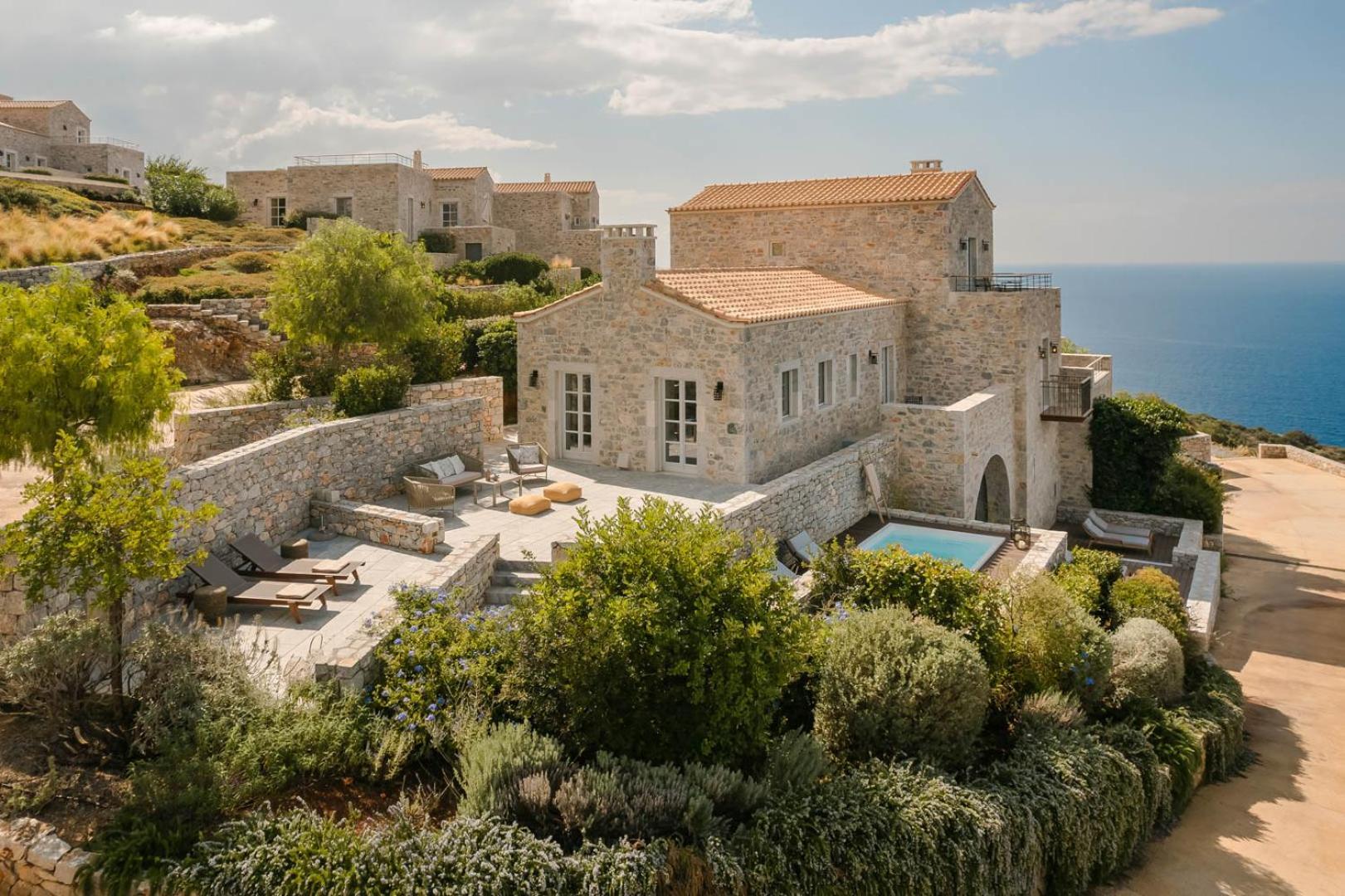 Aria Estate Suites & Spa Areopoli Luaran gambar